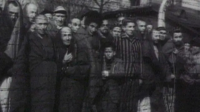 Chủ nghĩa phát xít của Hitler đã tàn sát khoảng sáu triệu người Do Thái trong Đại chiến Thế giới thứ  hai