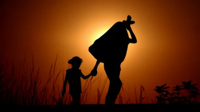 यूरोपीय संघ के देश पंहुच रहे प्रवासी