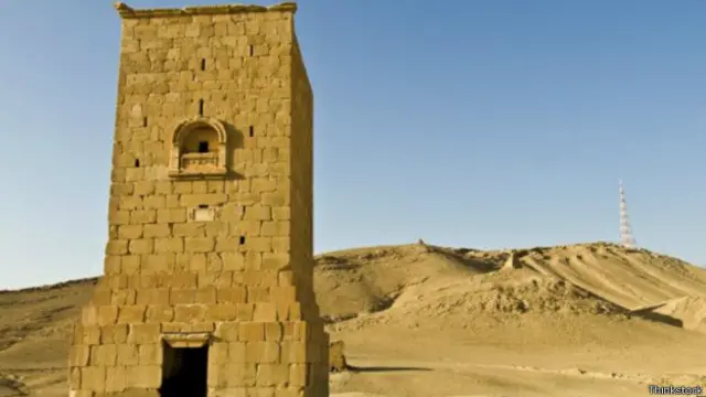 ان مقبروں میں ایک قدیم مقبرہ ’الاہبل‘ بھی شامل تھا جس کی تعمیر 103 سنہ عیسوی صدی میں کی گئی تھی