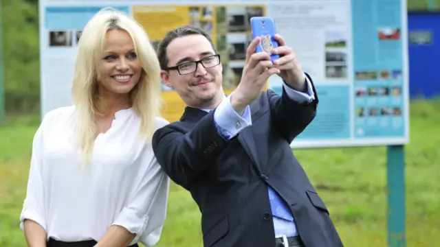 Памела Андерсон