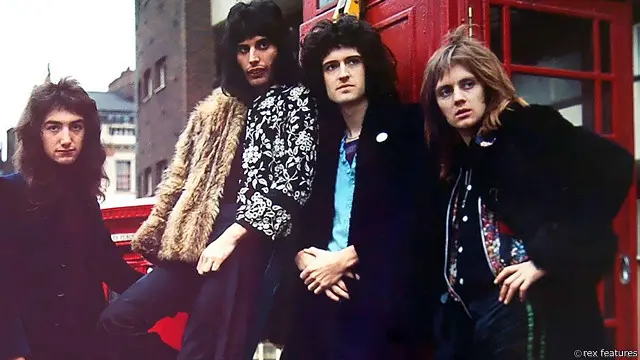 Bohemian Rhapsody merupakan lanjutan dari lagu Killer Queen, lagu pertama band itu yang menduduki top 40, di Amerika Serikat.