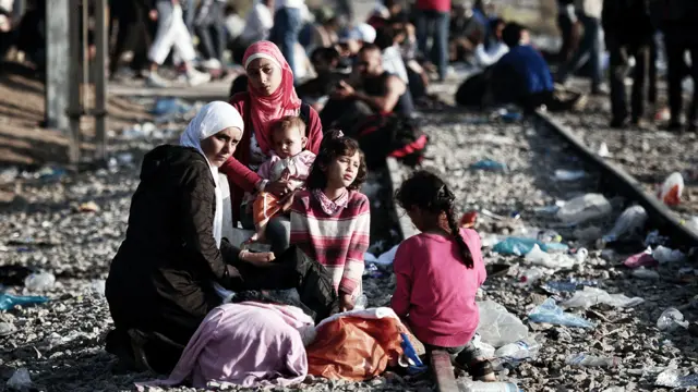 یورپی یونین کے رکن ممالک تارکینِ وطن کی کثیر تعداد کے پیش نظر کسی حل تک پہنچنے سے قاصر ہیں۔