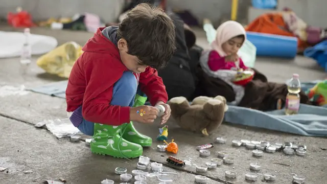 یکی از سخنگویان وزرات کشور اتریش گفته است که این کشور درخواست همه پناهجویان واجد شرایطی را که از این کشور درخواست پناهندگی کنند، می پذیرد