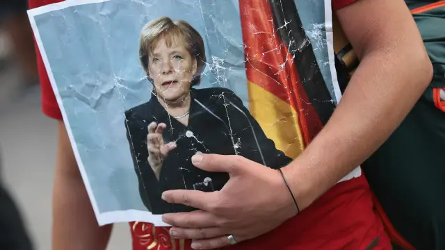 جرمنی نے دسمبر تک آٹھ لاکھ پناہ گزینوں کو اپنے ہاں بسانے پر آمادگی ظاہر کی ہے