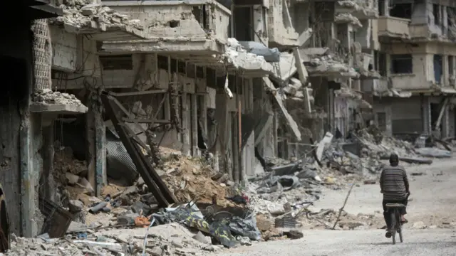 叙利亚内战已经持续近四年。