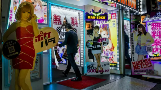 東京新宿歌舞伎町某夜店（27/8/2015）