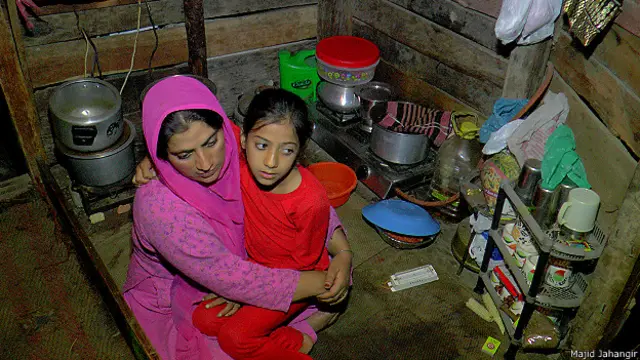 گذشتہ سال کا سیلاب سو سال میں کشمیر میں آنے والا سب سے تباہ کن سیلاب تھا