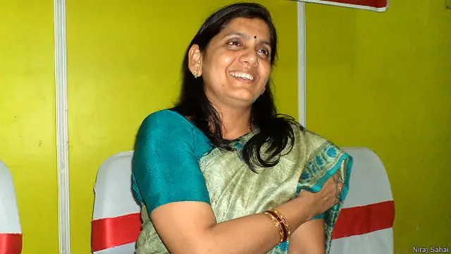 लवली आनंद