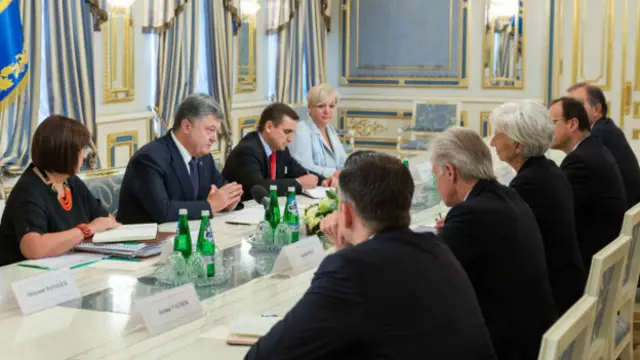 Порошенко - Лагард