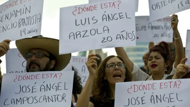 Protesta por los estudiantes desaparecidos