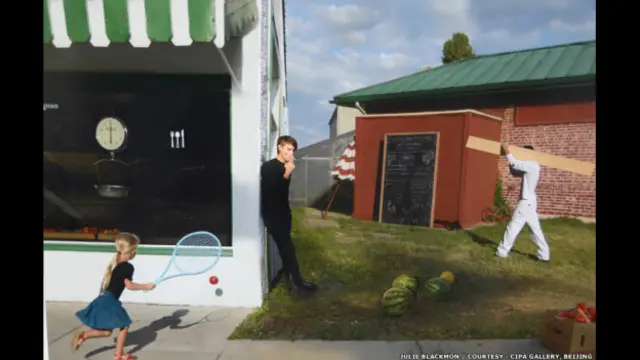 Julie Blackmon, Wicker Swing, 2008. Courtesy of Cipa Gallery, Beijing