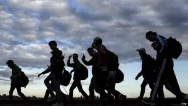 प्रवासी