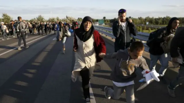 اقوامِ متحدہ کے ادارہ برائے مہاجرین کی ترجمان کا کہنا ہے کہ یورپی یونین کی جانب سے دو ٹوک ایکشن نہ ہونے کی وجہ سے وہ سمجھتی ہیں کہ تارکینِ وطن کا بحران جاری رہے گا