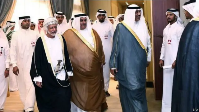 دول الخليج تواجه انتقادات مباشرة لعدم السماح باستقبال اللاجئين السوريين أو تقديم المساعدة العاجلة لهم بالقدرة الكافي