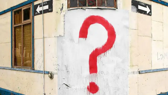 Знак вопроса на стене