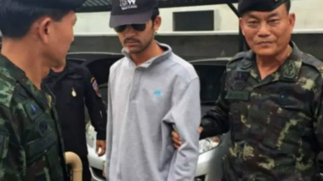 警方还说，这名嫌犯是上周在泰国与柬埔寨边境地区被捕的。