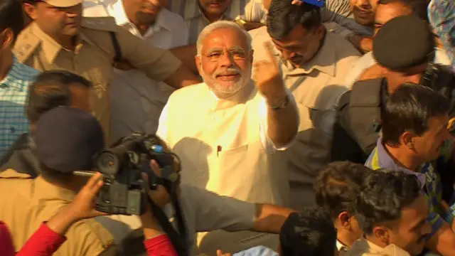 नरेंद्र मोदी