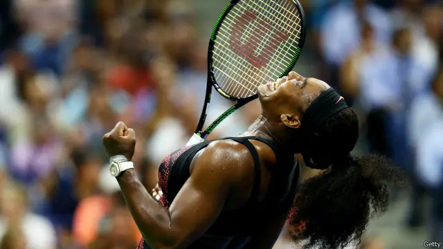 Serena Williams tinggal meraih dua kemenangan untuk memborong seluruh gelar Grand Slam di tahun yang sama.