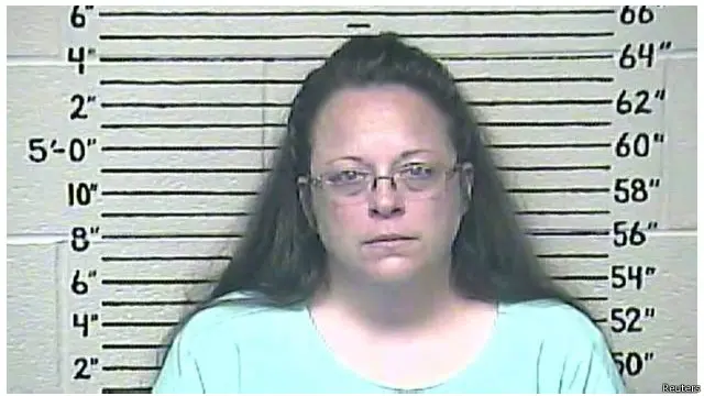 Kim Davis menyatakan, imannya sebagai Kristen tak mengizinkannya menikahkan pasangan gay