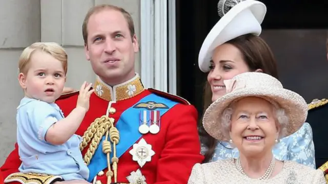 شہزادہ ولیم اور کیتھرین مڈلٹن کی شادی کو صدی کی شاہی شادی قرار دیا گیا