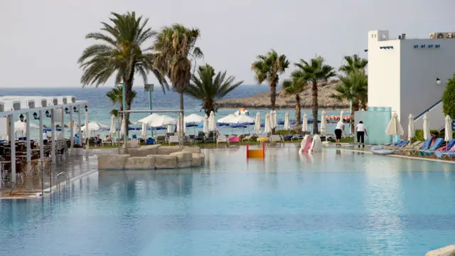 Александр Петров