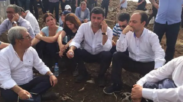 Rus etuk ona porno Onlayn mast xotinini sikishini tomosha qiling