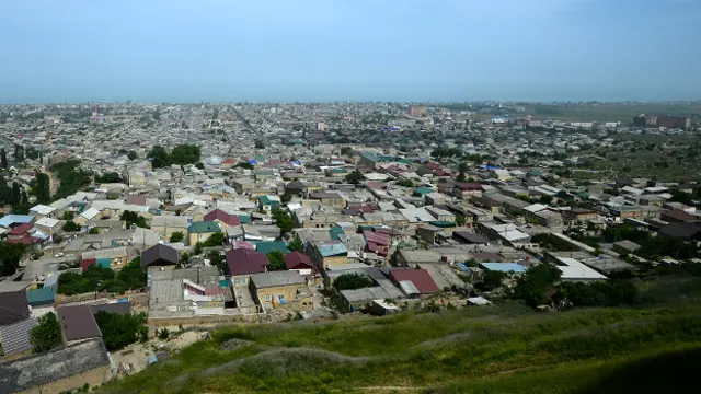 Вид на Дербент сверху