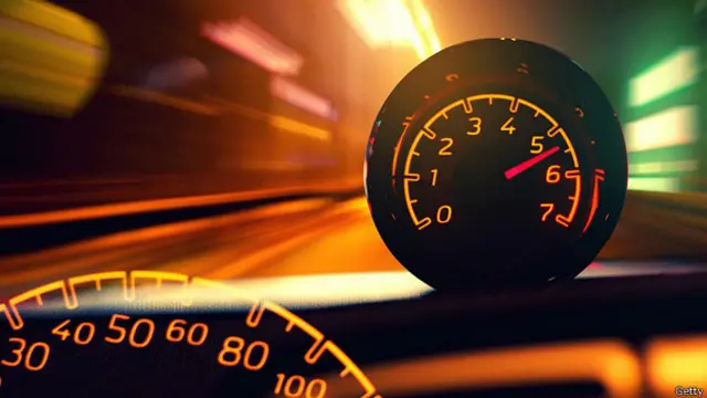 Панель управления автомобиля