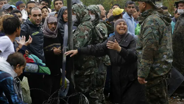 Tại biên giới Macedonia.