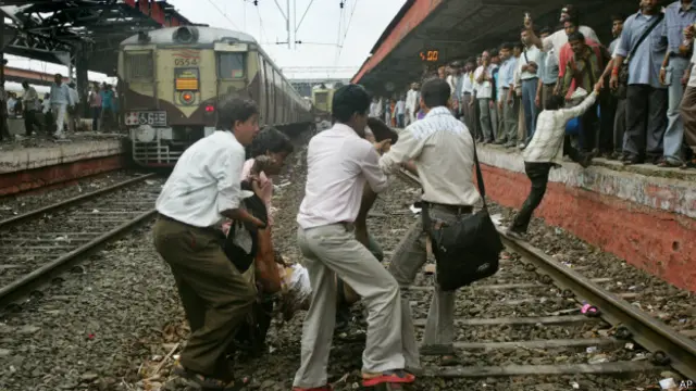 मुंबई लोकल में धमाके की फाइल फोटो