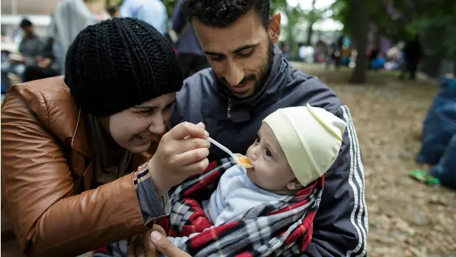 آلاف المهاجرين يصلون إلى ألمانيا يوميا، معظمهم على متن قطارات تنقلهم من النمسا ومنطقة البلقان. 