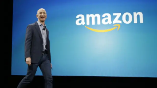 Amazon lanzó su Fire Phone en junio de 2014