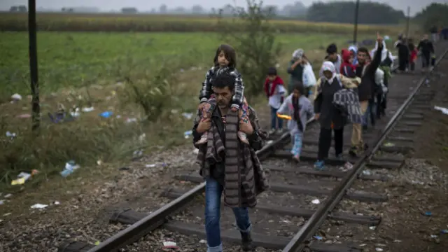 Chính phủ Hungary mua quảng cáo trên báo Lebanon để khuyến cáo người di cư không đến châu Âu