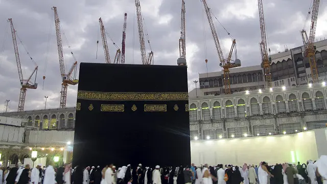 Jumlah jemaah haji di Mekah dan Madinah meningkat setiap tahun.