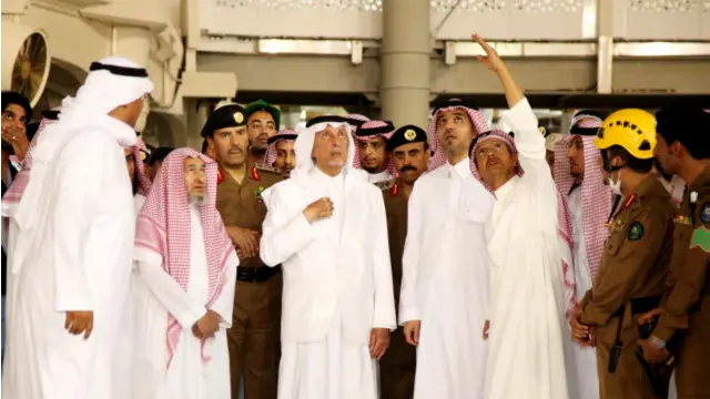 مکہ کے علاقے کے گورنر خالد الفیصل کو مقامی انتظامیہ حادثے کے بارے میں تفصیل بتا رہی ہے