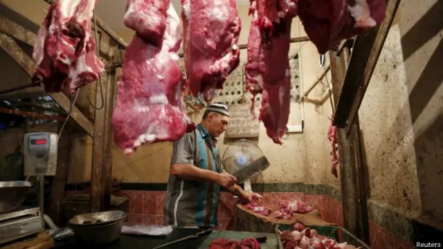 جمہوری ملک میں ہر شہری کھانے پینے، مذہب پرعمل کرنے یا نہ کرنے اور اپنے طور طریقے سےرہنے کے لیے آزاد ہے