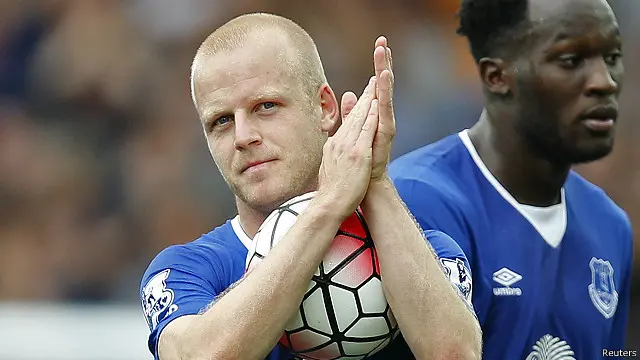 نيسميث سجل ثلاثية بعد دخوله بديلا