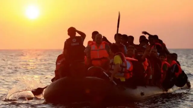 فرانسواز أولجاي قنصل فرنسا الفخري لدى تركيا اعترفت ببيعها قوارب وسترات نجاة إلى راغبي الهجرة إلى أوروبا لعبور البحر المتوسط