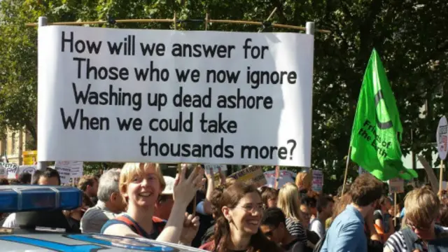 لندن میں مظاہرین کے حق میں ایک نظم