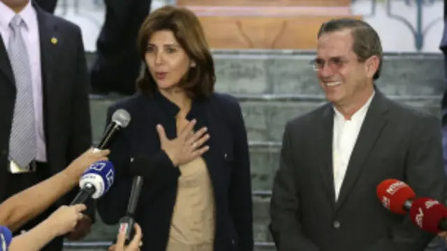 Los cancilleres de Colombia y Ecuador