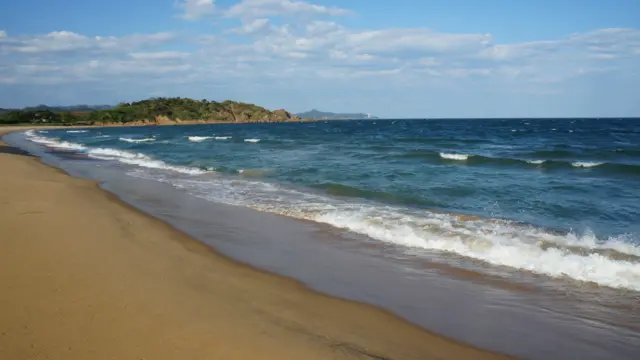 咸兴市海滩一景（Uri Tours提供图片）