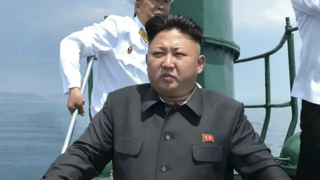 Kim Jong-un hərbi ixtiraları xüsusən çox sevir