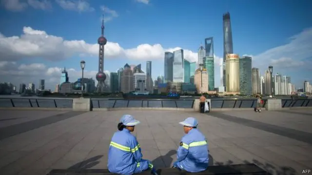 تزايد الشواهد على تباطؤ الاقتصاد الصيني أدى إلى حدوث تراجع كبير في الأسواق العالمية