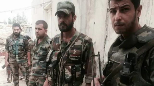 الجنود السوريون الذين التقاهم جيريمي بوين يتمتعون بمعنويات عالمية ويعتنون بأسلحتهم بشكل جيد ويعملون ضمن وحدات مترابطة