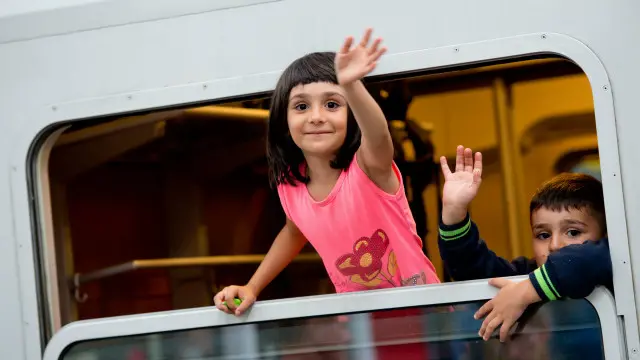 اروپايي اتحادیې اټکل کړی چې لږ تر لږه لس زره ماشوم کډوال وروسته له دې چې د اروپا وچې ته رسېدلي ورک شوي.