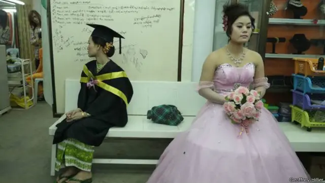 میئک تیلا یوه سینګارتون کې ناوې او د پوهنتون یوه فارغه