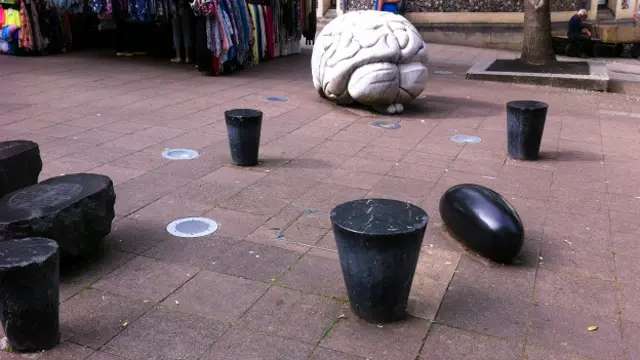 Памятник Брауну