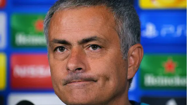 "Semua manajer lain di bawah tekanan, kecuali satu orang."