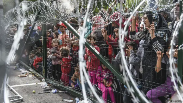 Hungría declaró el "estado de crisis" por la ola migratoria.