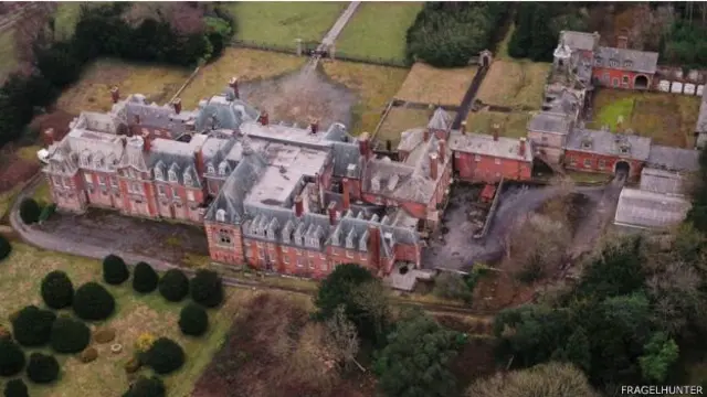 किनमेल हॉल. 